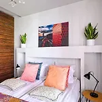 Urban Nest & Szafarnia 5